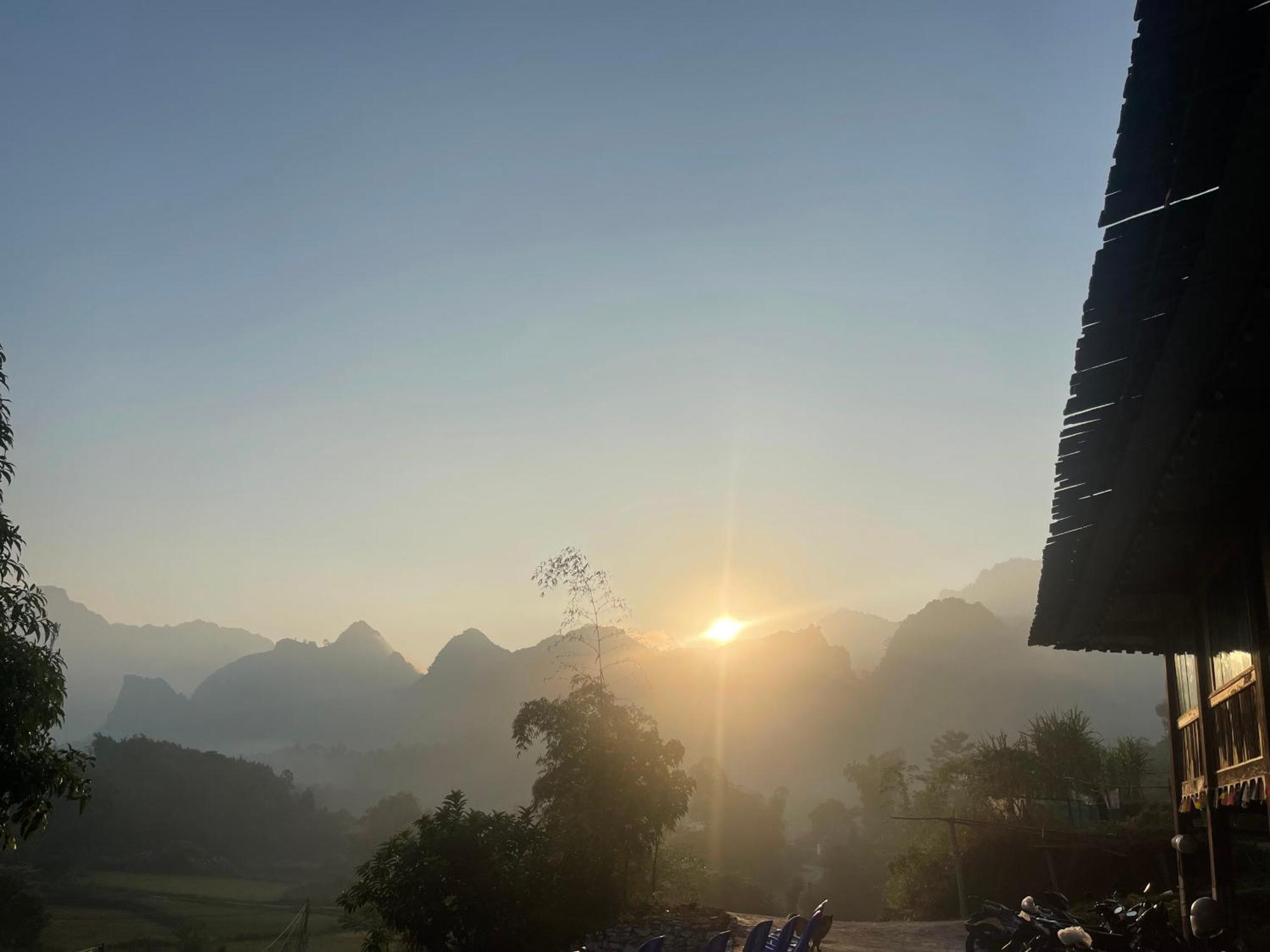 Du Gia Cozy Homestay & Tours Làng Cac Extérieur photo