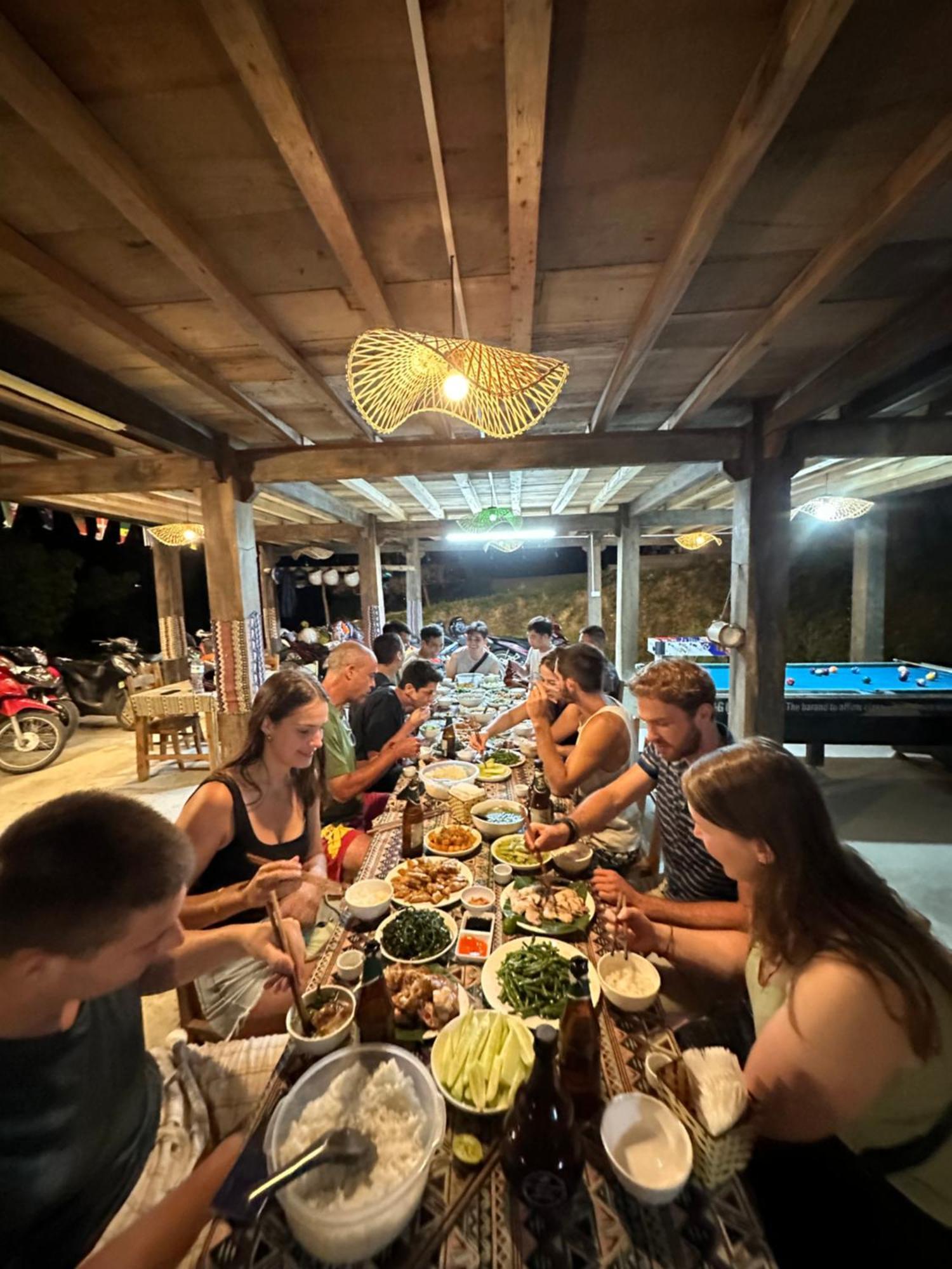 Du Gia Cozy Homestay & Tours Làng Cac Extérieur photo